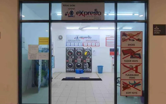 Symphony Tower Studio # 3 ( With Balcony )