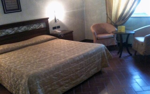 Bes Hotel La Muratella