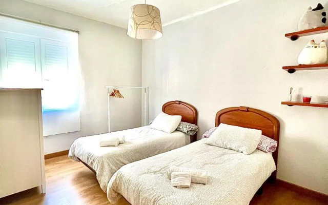 Apartamento Puertu Chicu con plaza de garaje privada