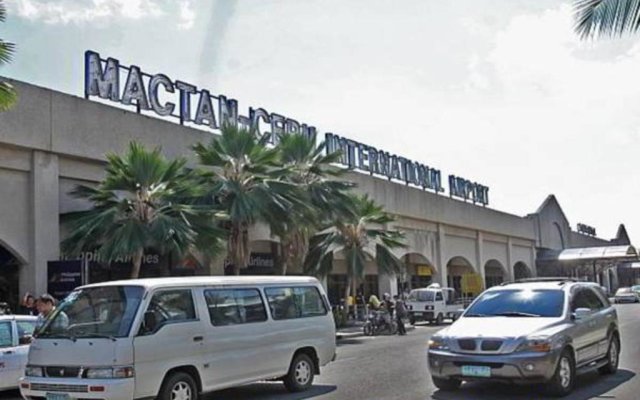 Transit Point Hostel Mactan Cebu