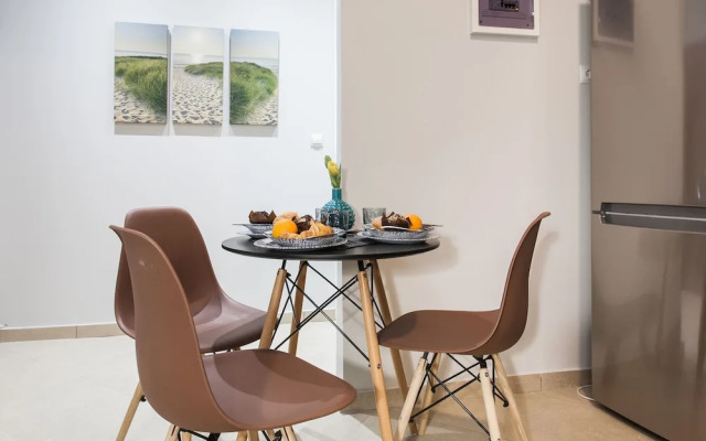 Central Safe Smart Apartment