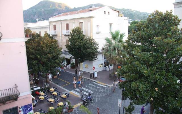 House Nunziatina in the Heart of Lipari