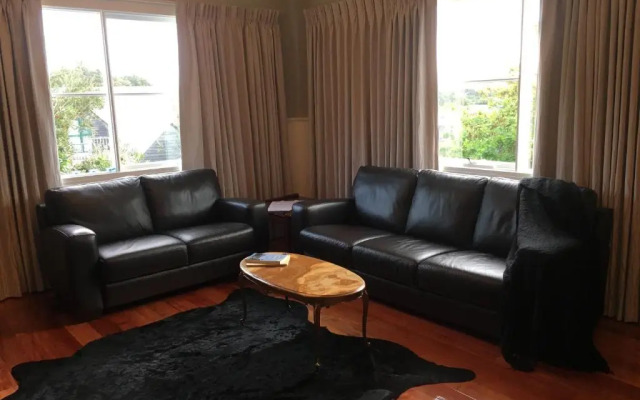 Noah's Stanley Luxury Bed and Breakfast