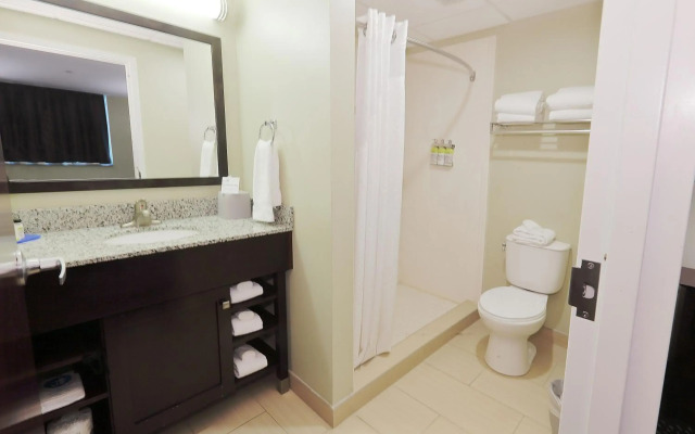 Holiday Inn Express & Suites Pittsburgh West - Greentree by IHG