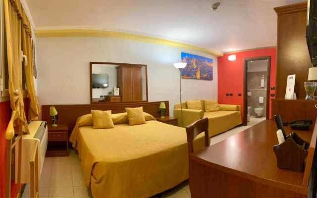 Hotel Actor