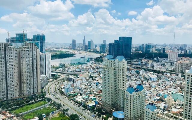 Lyshing Apartment in Vinhomes Luxury Landmark