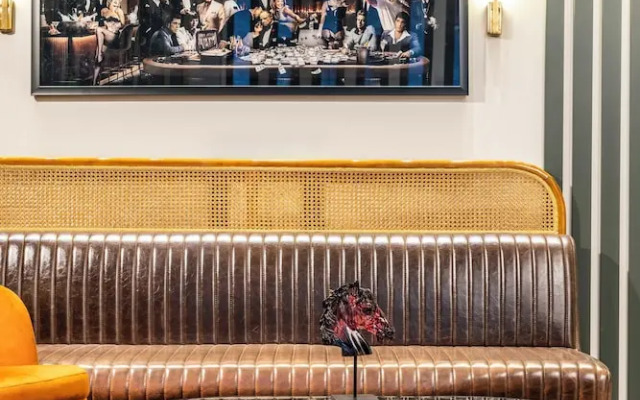 Sistina Old City Hotel