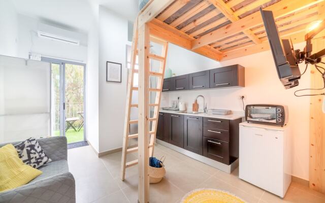 Tree House Oasis