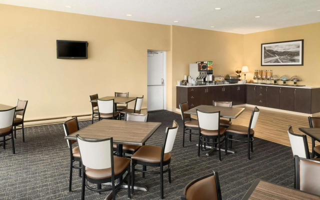 Travelodge by Wyndham Sydney