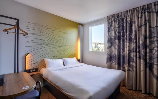 B&B HOTEL Paris Créteil - Image 2