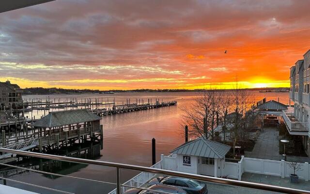 Harborside Inn