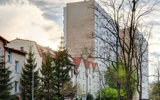 Dom & House - Level Eleven Apartment Sea View