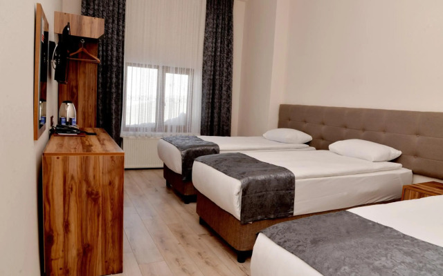 Zumrut Palas Hotel