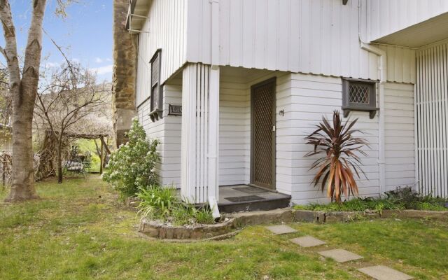 Le Chateau - Centrally located