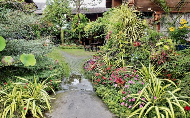 Siriwan House