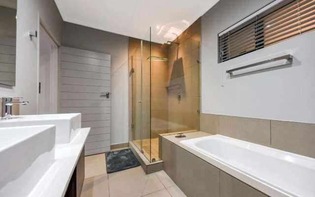 The Odyssey Lifestyle Complex Morningside - 2 BR