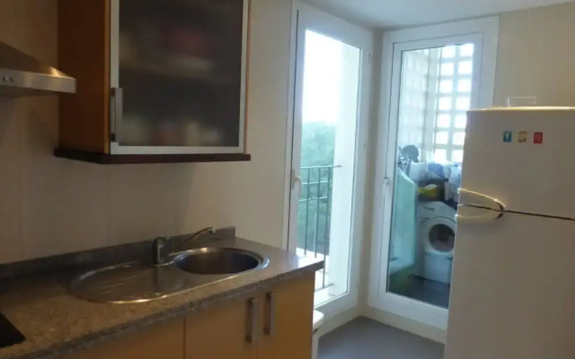 Beautiful 2 Bedroom 2 Bathroom Apartment With Pool