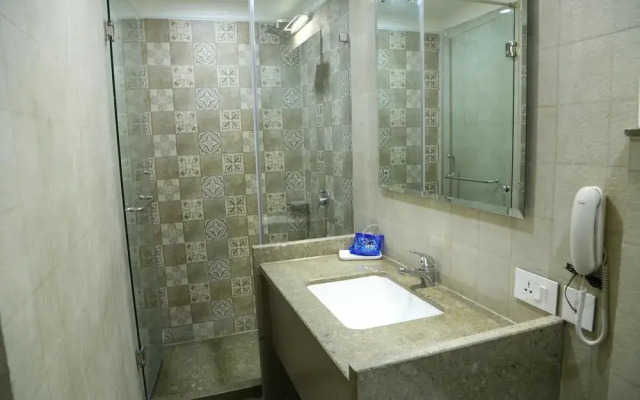 OYO Premium Ptl Chowk Phase 5 Mohali(Cha095)