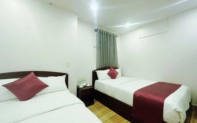 White Horse Hotel & Restaurant