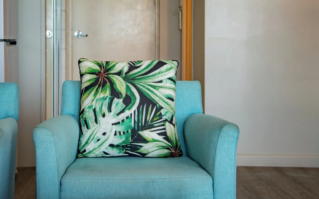 Ocean Views 14A
