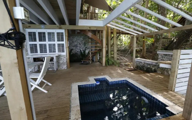 Hidden Cove Eco Retreat