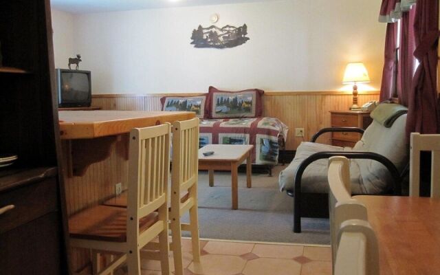 Bear Tree Lodge