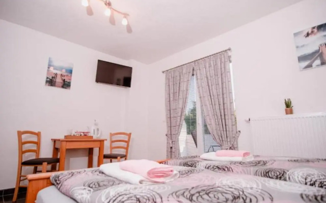 Mountain Serenity Rooms