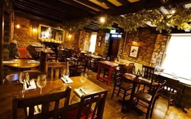Woodstock Arms