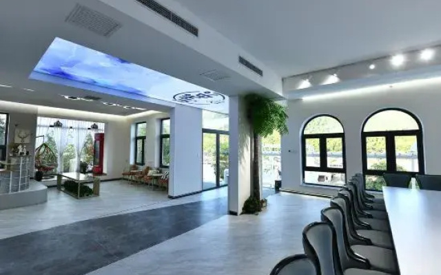 Leweiyang Homestay