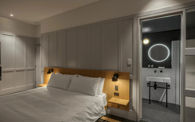 Farmers Home Hotel – Guest Rooms – Northam