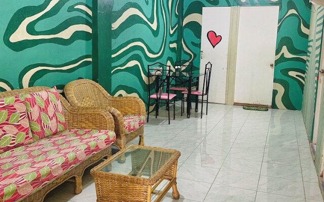 Byahero's Eskapo Hostel