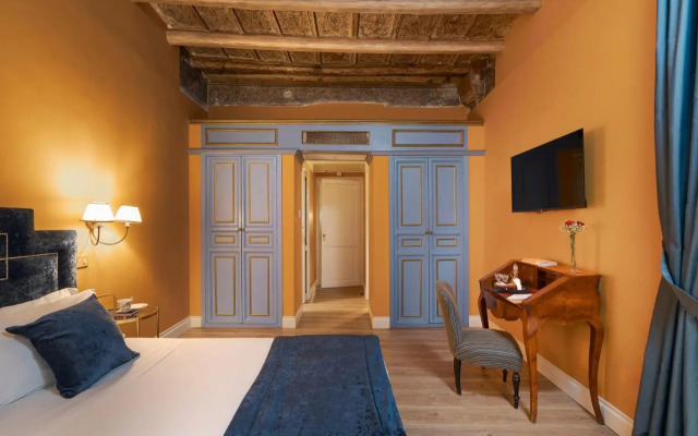 Palazzo Arone dei Baroni di Valentino