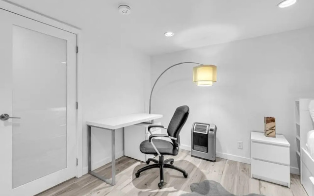 Bright Basement Suite