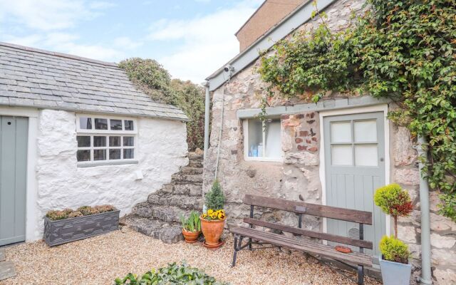Storehouse cottage