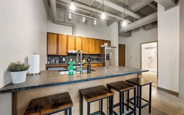 2125 Superior Living