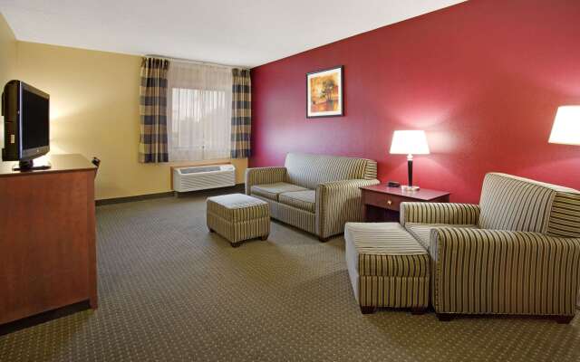 Ramada by Wyndham Bettendorf