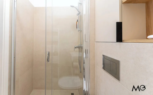 MoHost Sabina - Luxury with Balcony