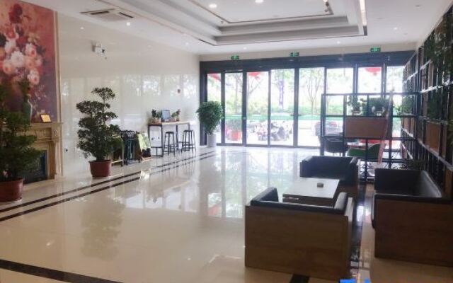 GreenTree Inn Yangzhou Plaza Hotel