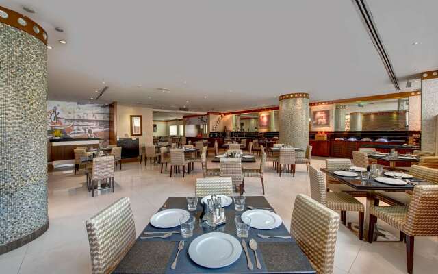 Howard Johnson Plaza By Wyndham Dubai Deira