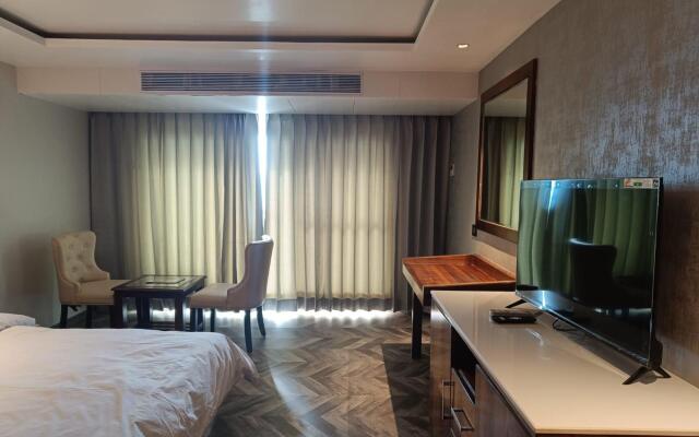 Hotel Subash Palace