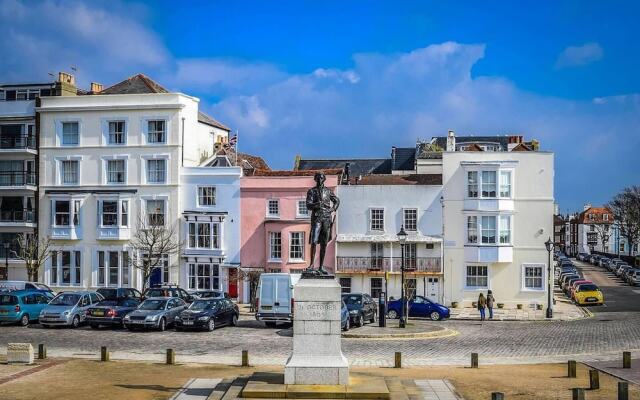 Immaculate 1-bed Apartment on Southsea
