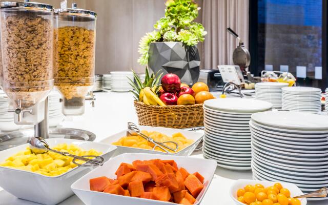 Holiday Inn Express & Suites Bogota Zona Financiera by IHG