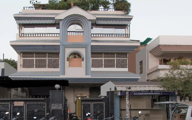 OYO 23043 Grand Ar Residency