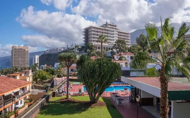 DC Xibana Park Hotel