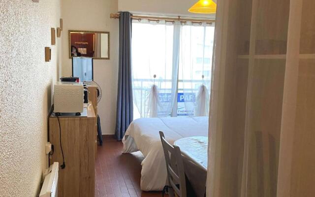 Appartement Balaruc-les-Bains, 1 pièce, 2 personnes - FR-1-553-80