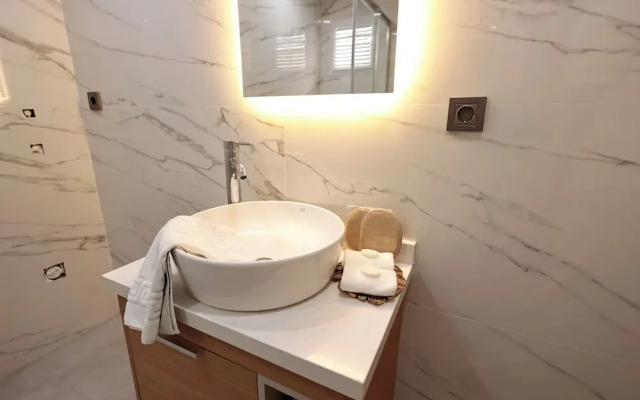 Livia Luxury Apart Hotel