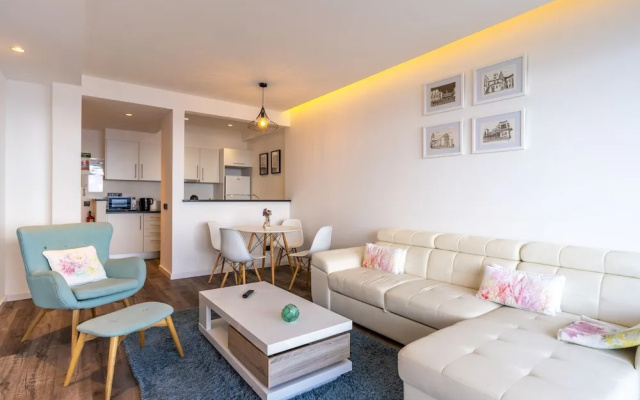Monumental Apartment