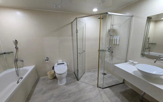 Narsha Hotel