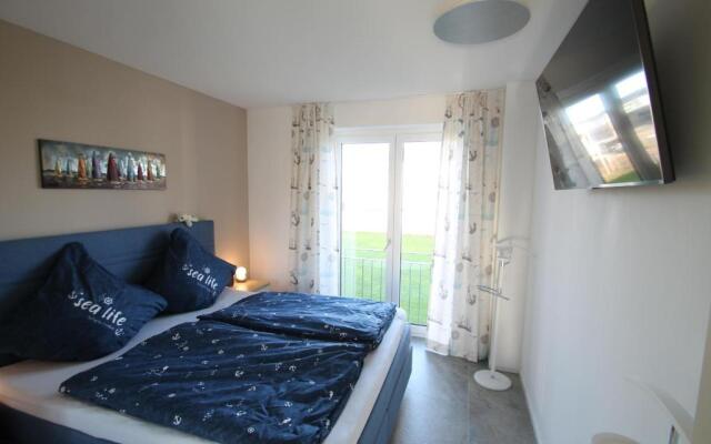 2504 - Strandwiese 15