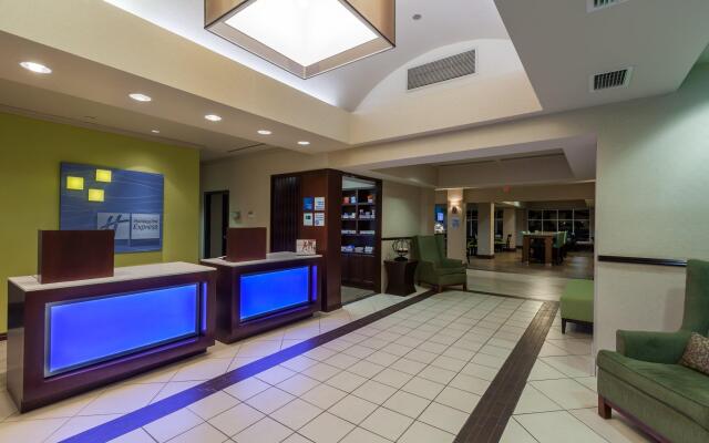 Holiday Inn Express & Suites Eagle Pass by IHG